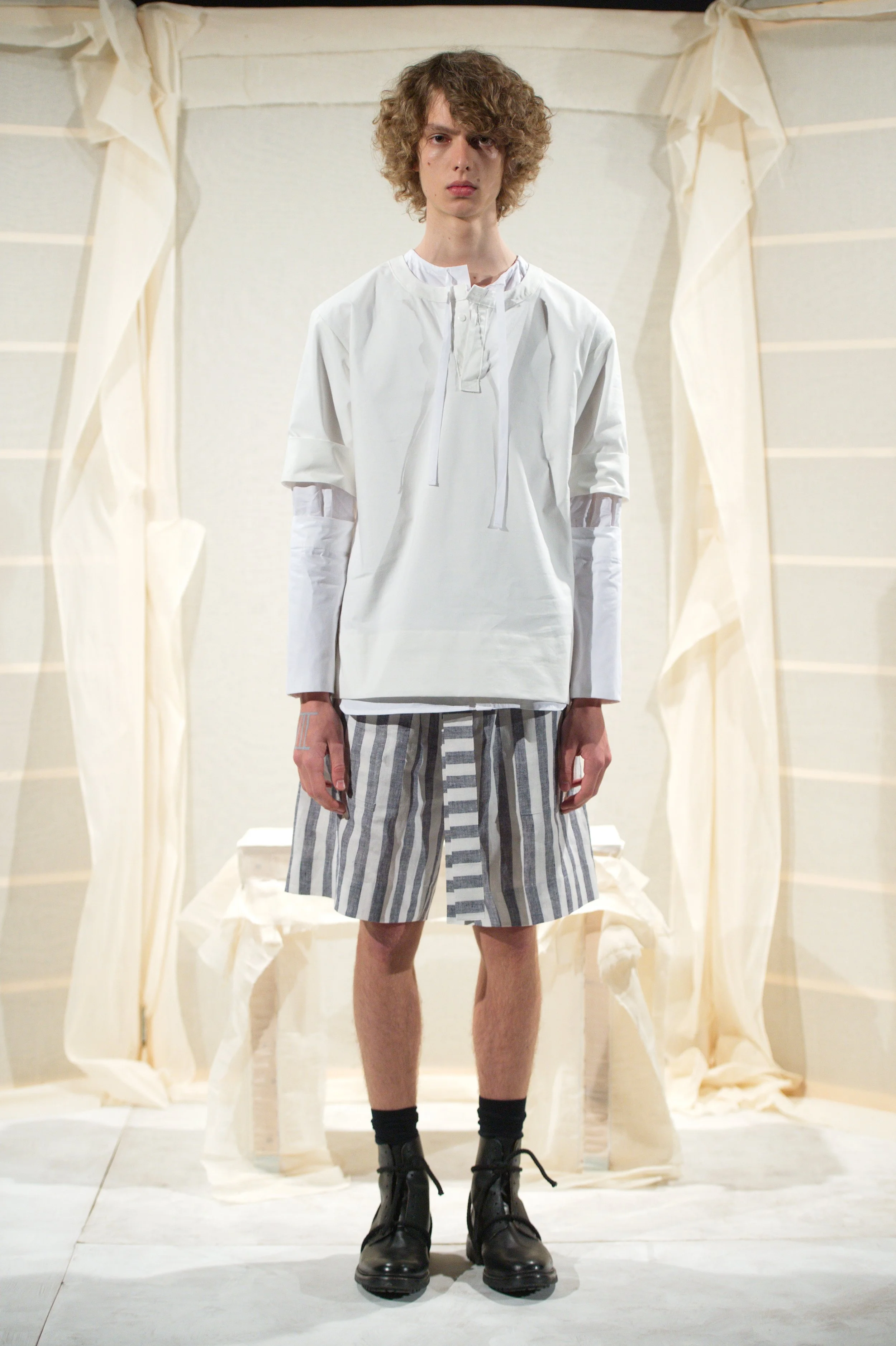 MW SS17 — PHOEBE ENGLISH